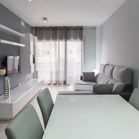 Paradise Village Litoral Costa Dorada Apartment